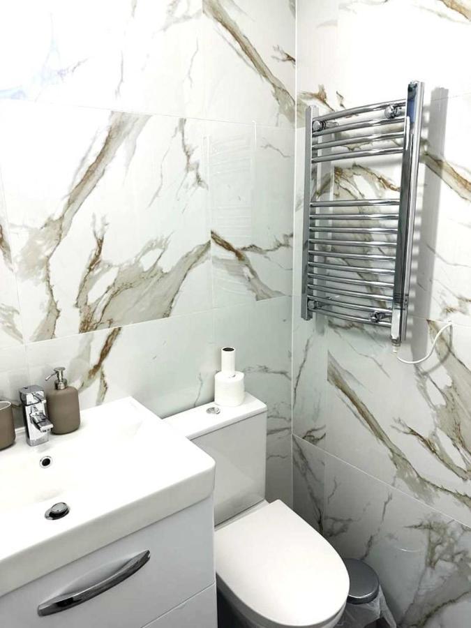 Stylish Apartment At Carlton Grove Londres Extérieur photo