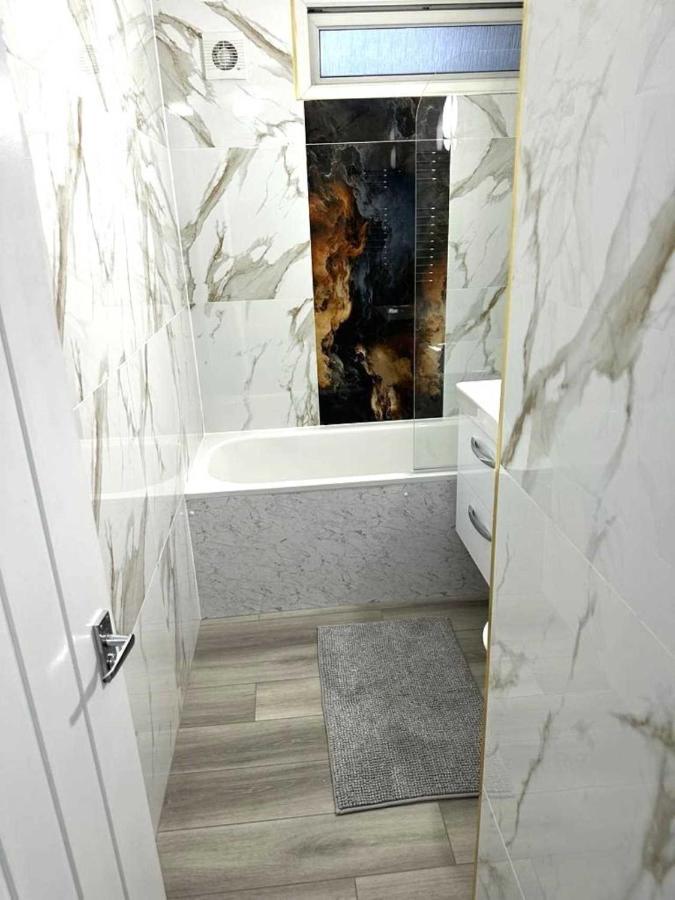 Stylish Apartment At Carlton Grove Londres Extérieur photo